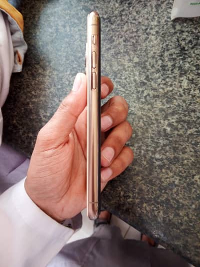 I phone 11 pro ok hai   256 gb