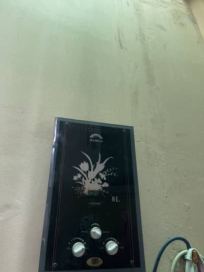 Instant gyser 8 liter