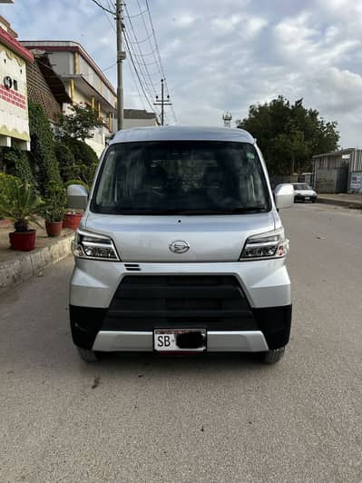 Daihatsu hijet 2020/25 half cruise