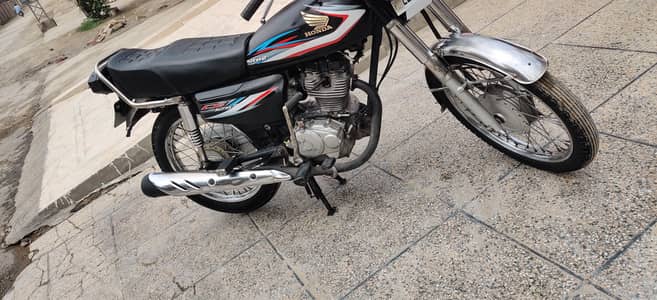 Honda 125 Model 2015. all Documents clear