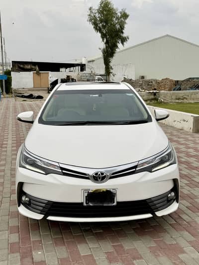 Toyota grande 2019 white outclass condition
