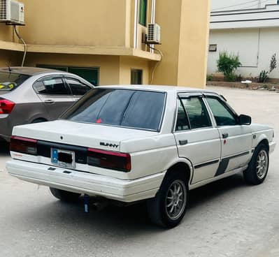 Nissan Sunny 1988 model In good condition islamabad registered