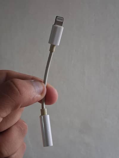 Lightning to 3.5 mm Headphone Jack Adapter