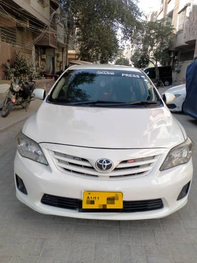 Toyota Corolla gli 2013 manual 1.3 family use car