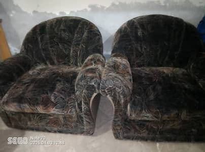 Argent sofa set sale bilkul 10/ 10 condition
