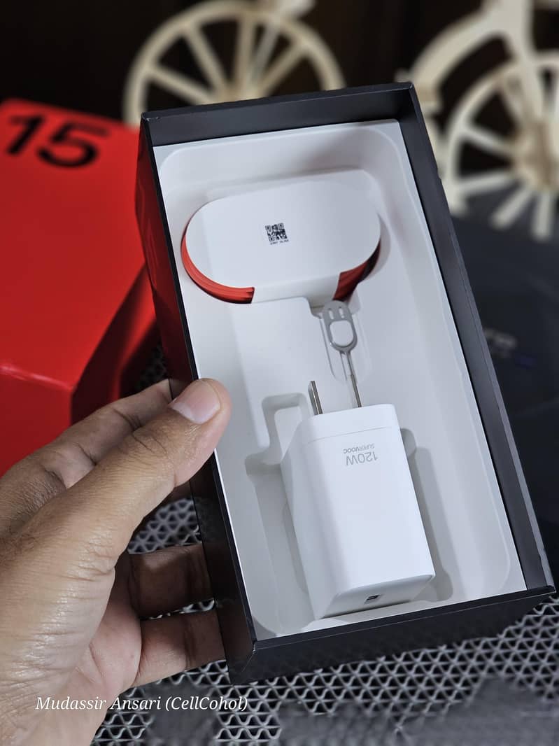 OnePlus 15 Box Pack Global ROM - Mobile Phones - 1112871386