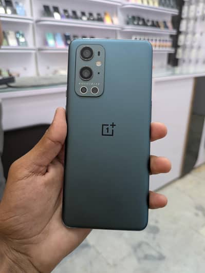 OnePlus 9 Pro | 12/256 | 90FPS PUBG | Snapdragon 888 