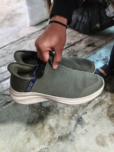 urgent sale 10 by 10 condition  original   Europe  sketcher