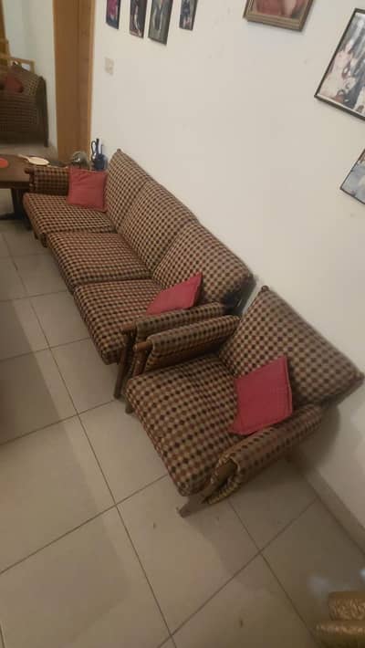 Comfortable Sofa set 4 seater
