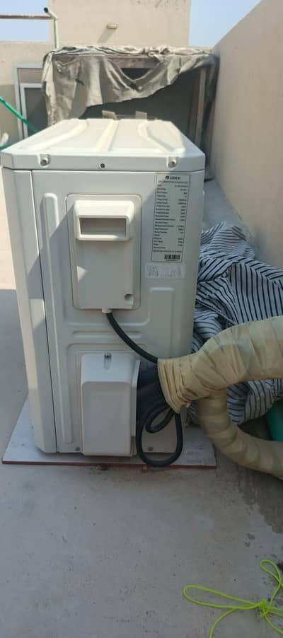 Gree Inverter AC 1 Ton for Sale – Excellent Condition