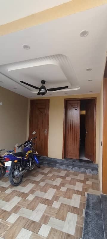 Beautiful 5 Marla House Available For Rent