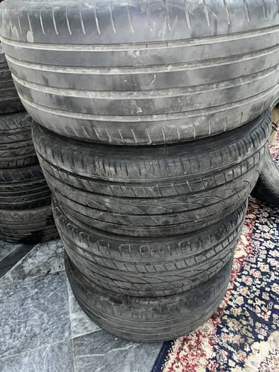 Tyre 215-40-17