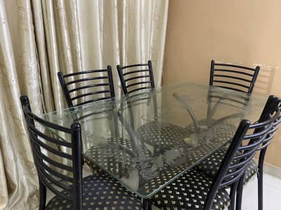 Dining table 6 seater