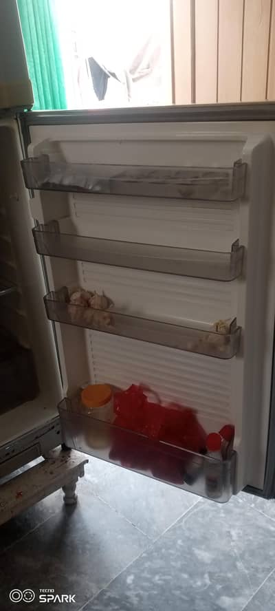 Dawlance fridge for sale