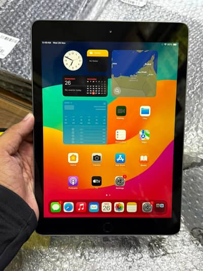 ipad 6th generation - 128gb - 10/10 condition