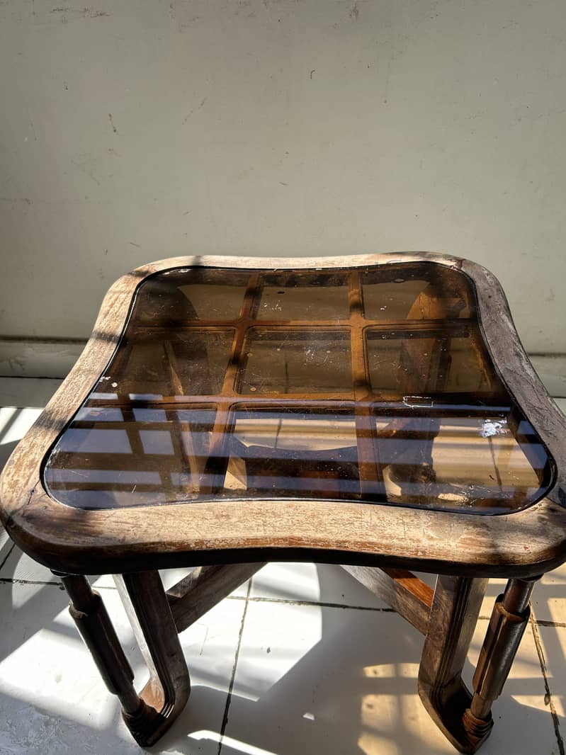 One side table and one centre table 3