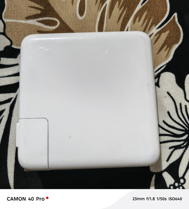 MacBook Orginal C Type Adaptor 0