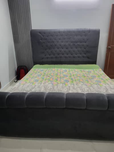 Double bed with 2 side tables for sale