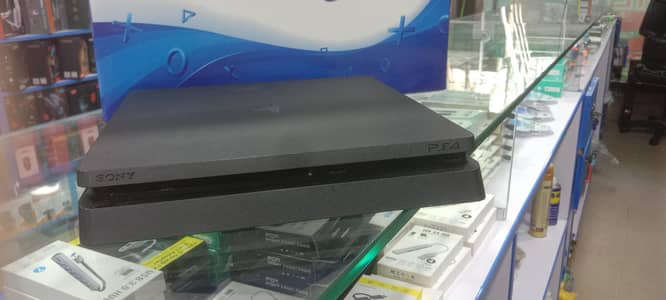 PS4 slim t00 gb