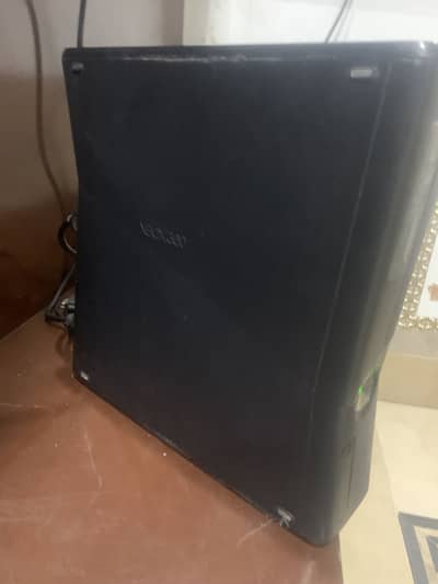 Xbox 360 Slim 320GB + 93 Games – Excellent Condition