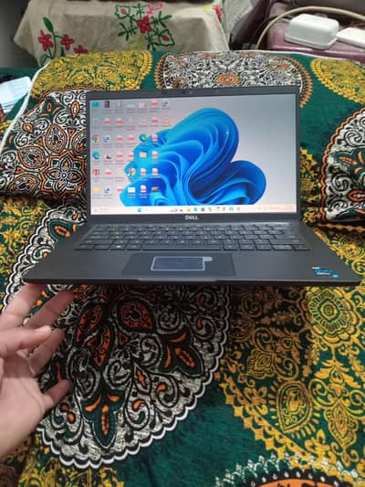 Dell Latitude 7320