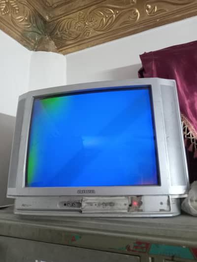 Tv available Bilkul ok Haa Bs tora sa awaz ha lekin kam karta Haaa