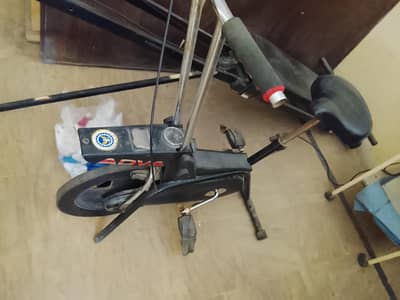 air bike, only 2oooo Whatsapp O3I9-2297766