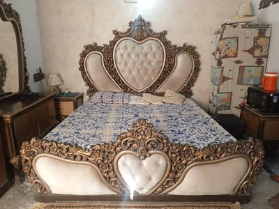 King Size Bed for Sale