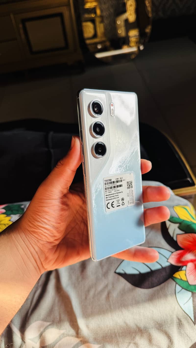 Tecno Camon 40pro 2