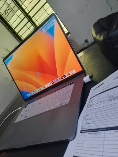 Macbook pro 2019 16 inch  i7