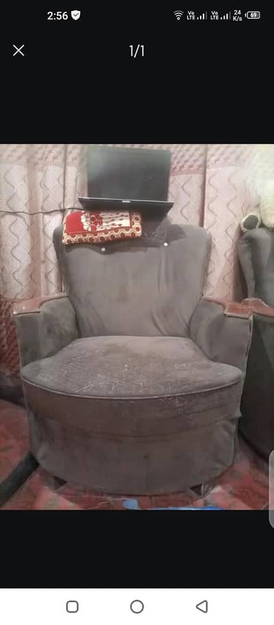 5seater brown colour sofa