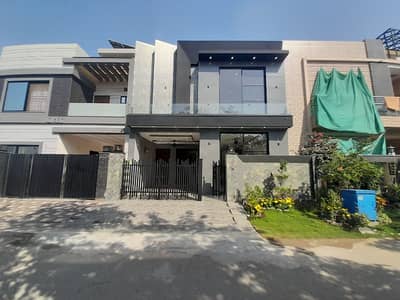 Facing Park - 5 Marla Beautiful Modern House For Sale In Palm City Lahore