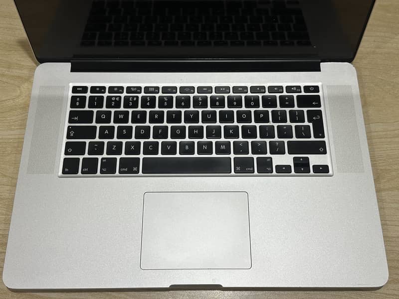 MacBook 1