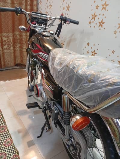 03172995629 WhatsApp