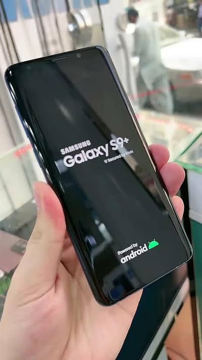 sale in lahore s9 plus 10/10 condition  al okay