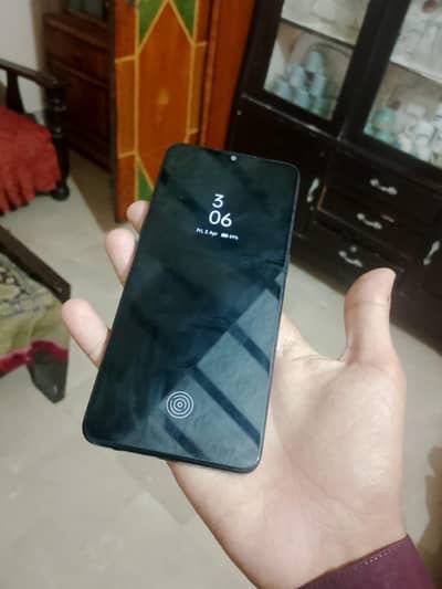 Oppo f15 8/128 with box or charger