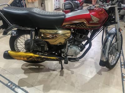 Honda CG 125 23/24 model. . . . . special edition 03007623247