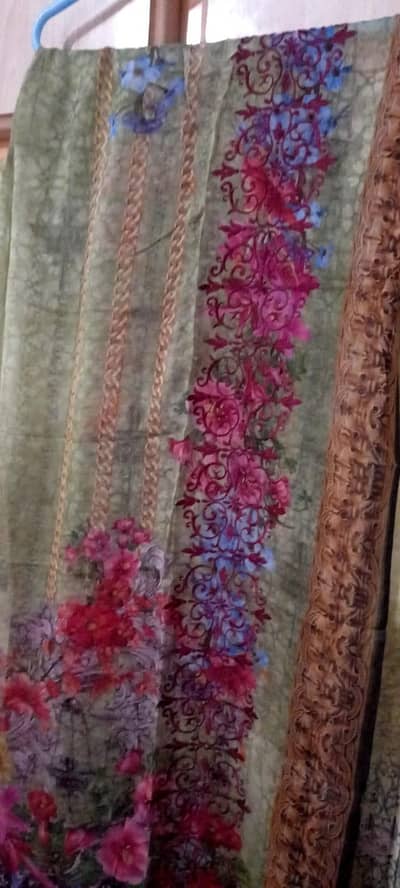 new stylish lawn suit for  ladies. . summer collection