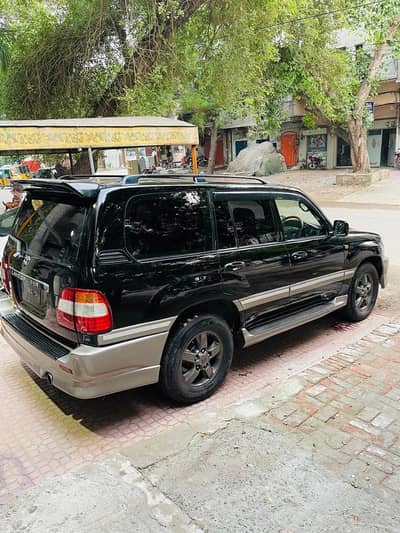 Toyota Land Cruiser V8 Amazon 2003/2007 London Model