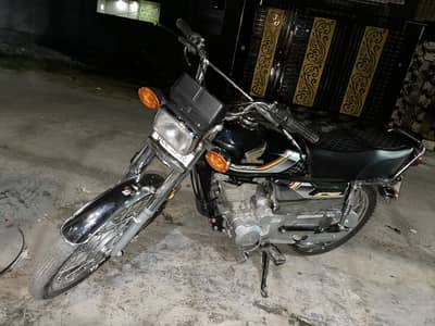 Honda CG125 self start just like new