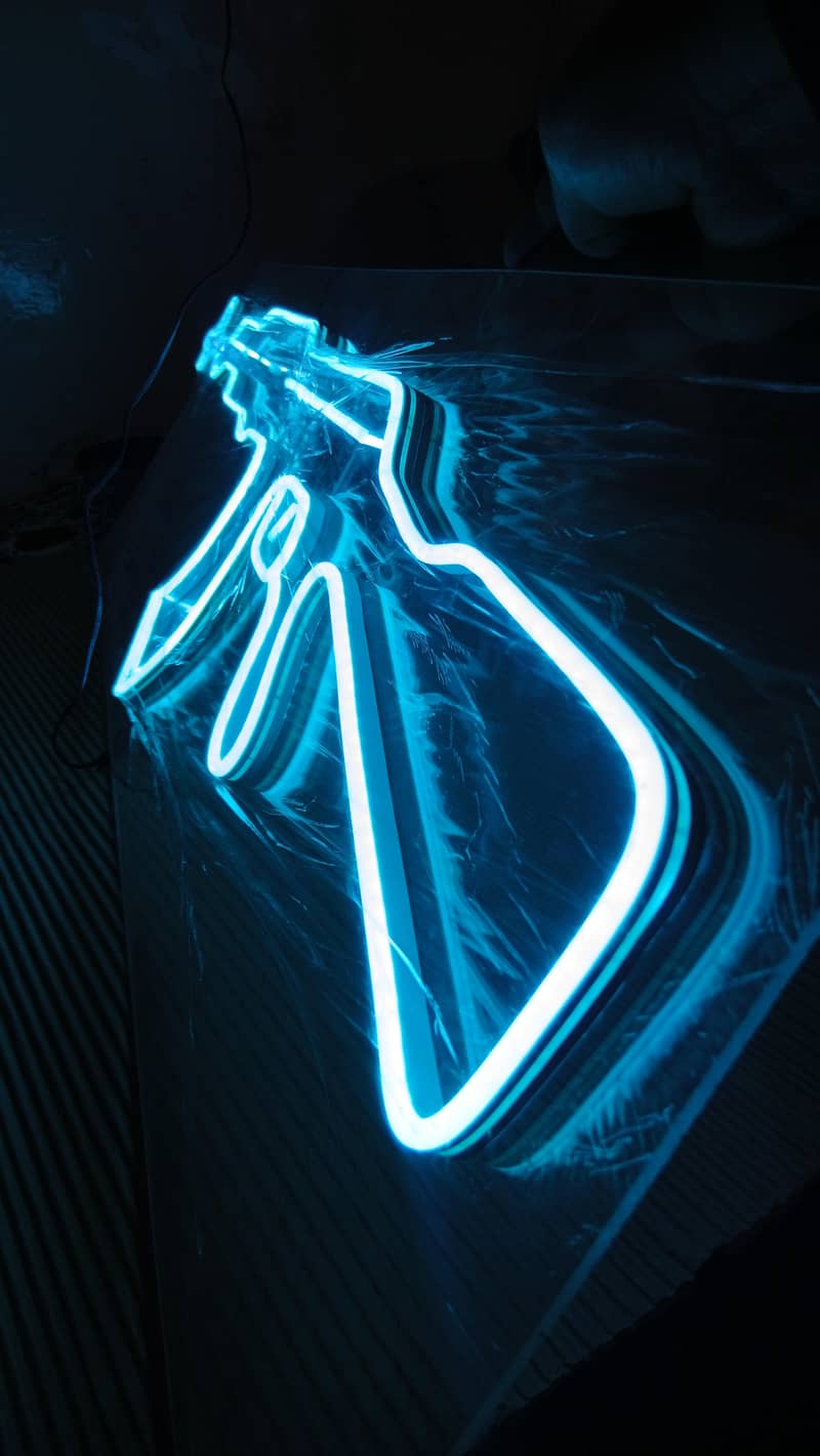neon wall Light 3