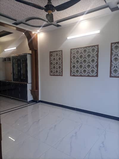 House For Sale in I11