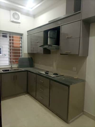 house for rent 4 marla