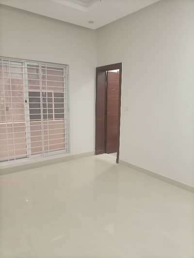 house for rent 4 marla