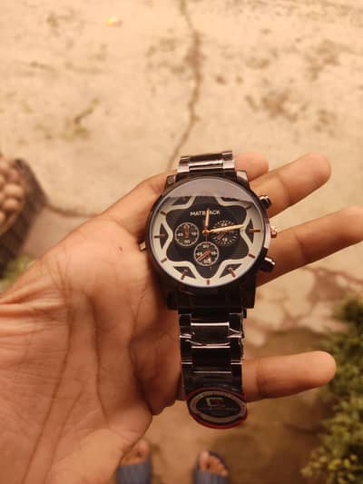 Stylish BLACK Men's Analog Watch – Stainless Steel Strap – Like New