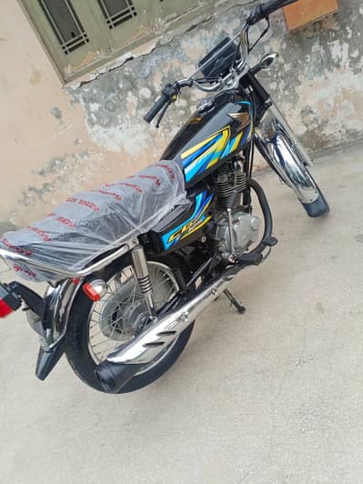 Honda 125  model 2014 showroom condition Home Use