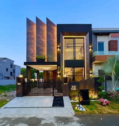 5 Marla Luxury House is Available for Rent in Bahria Town Lahore