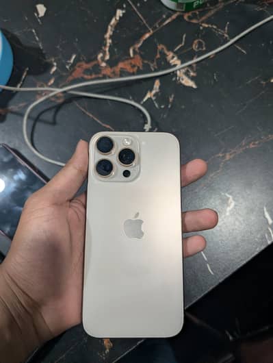 Apple iPhone 16 Pro Max