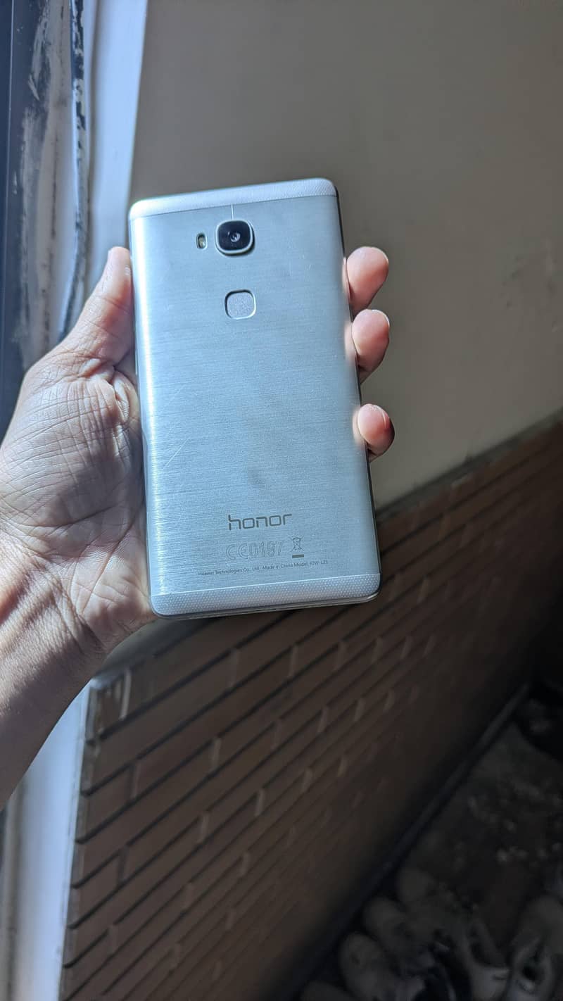 Honor 5X 1
