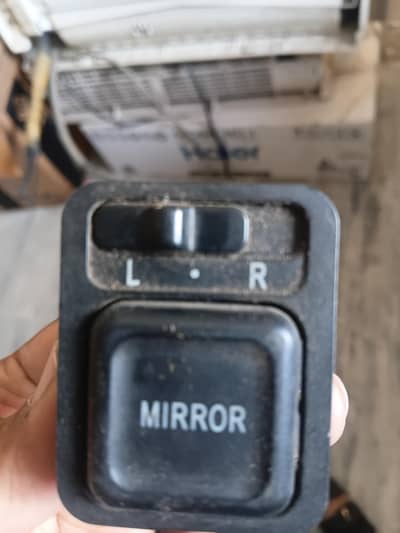 honda city side mirror control buttion